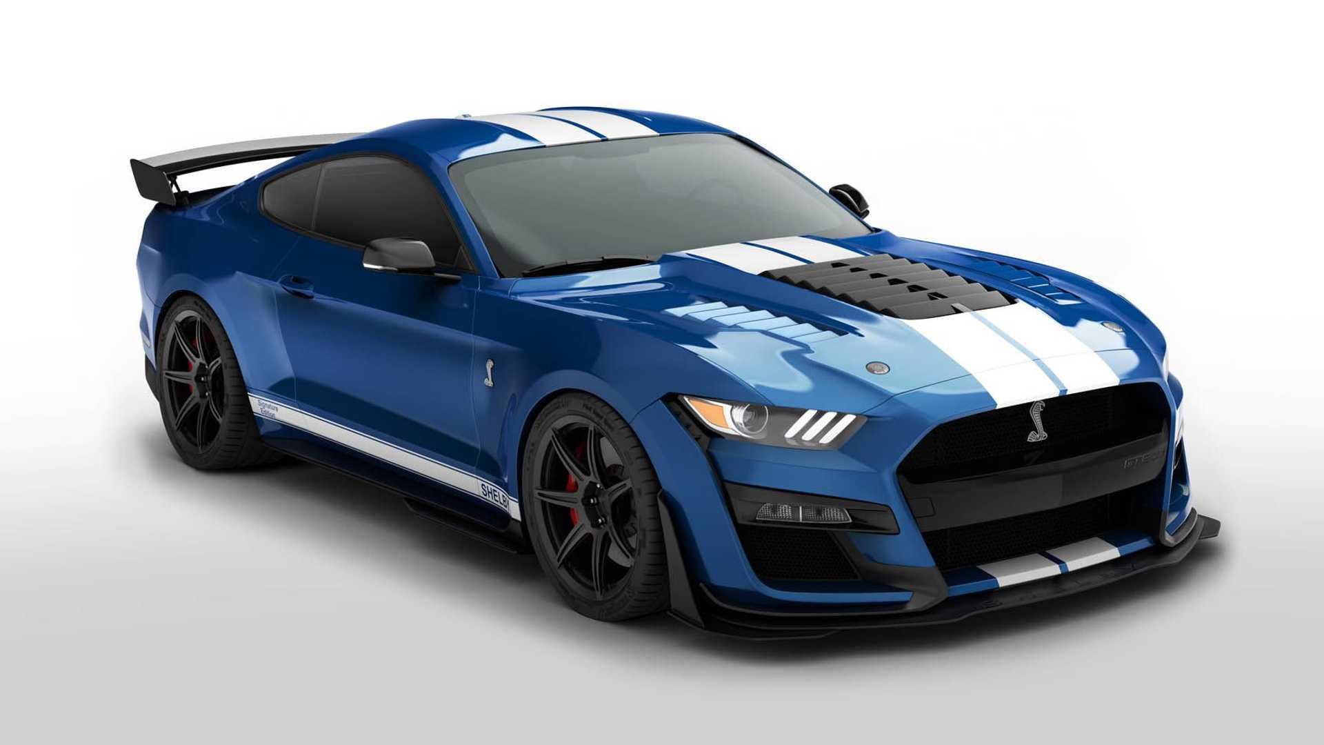 نمای جلو خودرو فورد موستانگ شلبی / Ford Mustang آبی رنگ با زمینه سفید